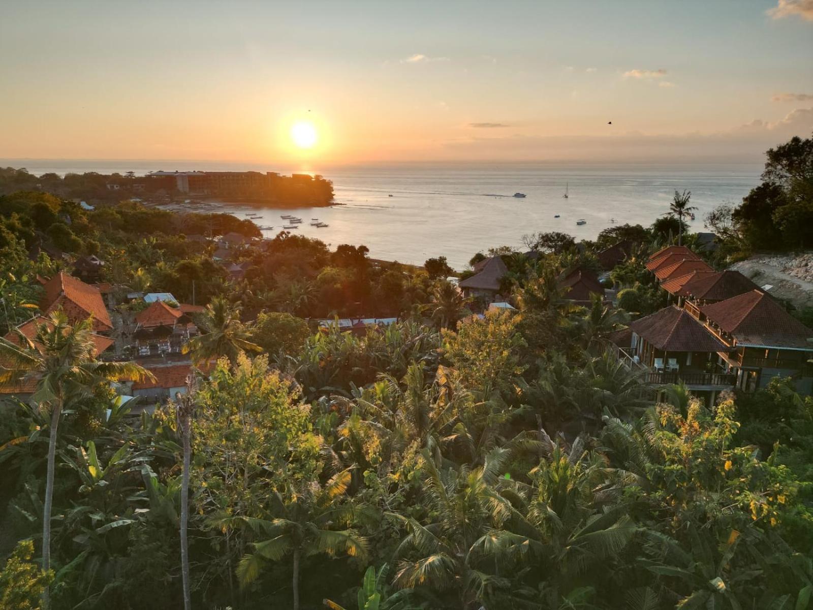 La Gautch Bungalow レンボンガン島 エクステリア 写真